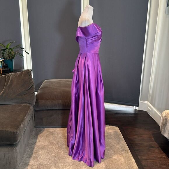 Women’s Purple Satin Off The Shoulder Prom Party Formal Dress Corset Size 4 NWOT - Picture 4 of 11